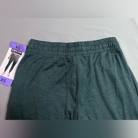 Kirkland Signature Green Joggers NWT Size XS - Picture 6 of 6